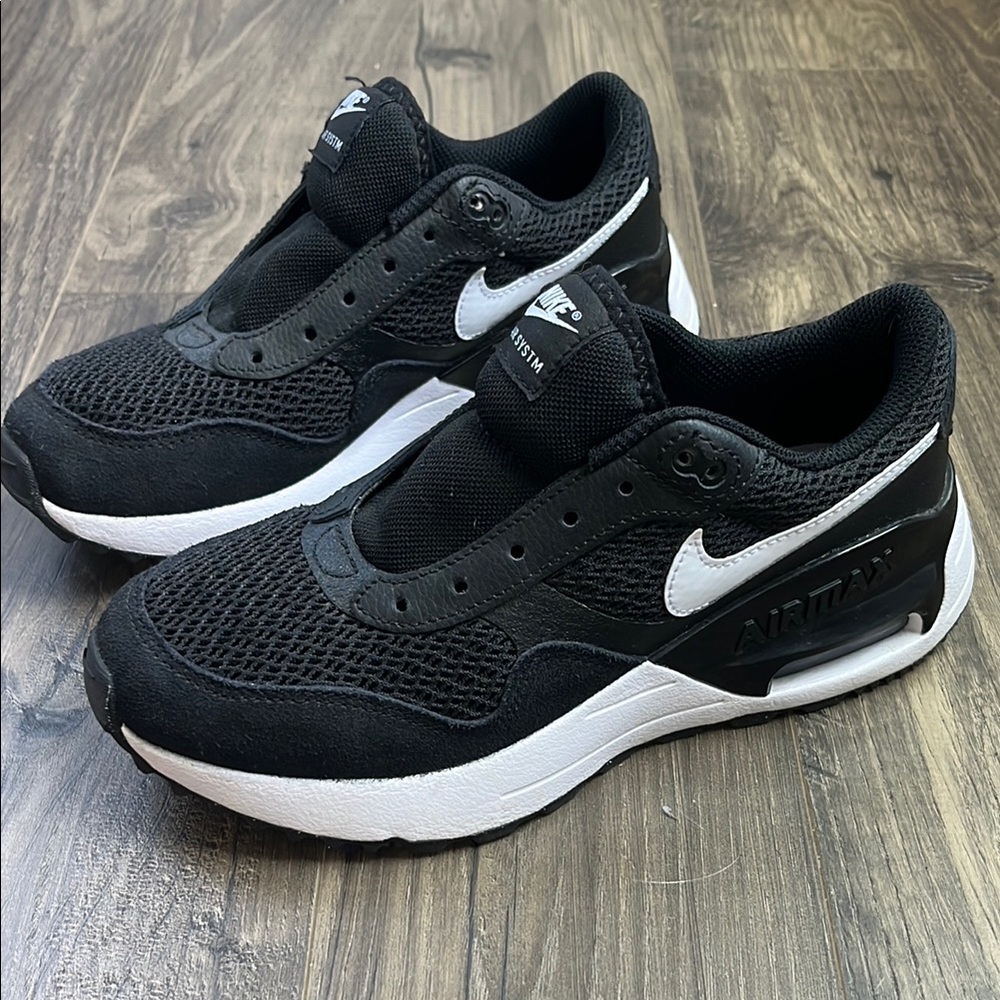 Nike Air Max Youth Black Sneakers